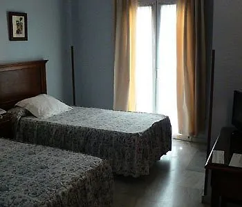 فندق Dona Blanca 2*