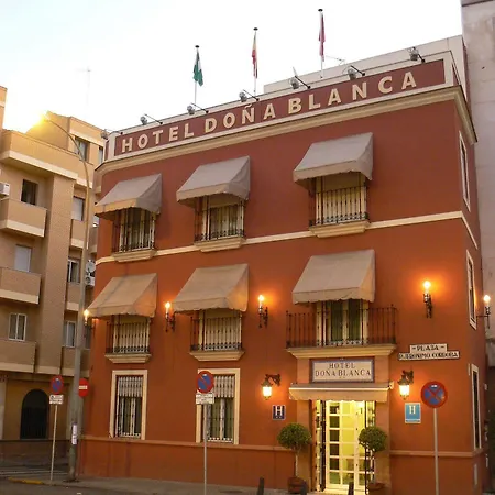 Dona Blanca فندق