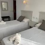 Dona Blanca 2* Sevilla